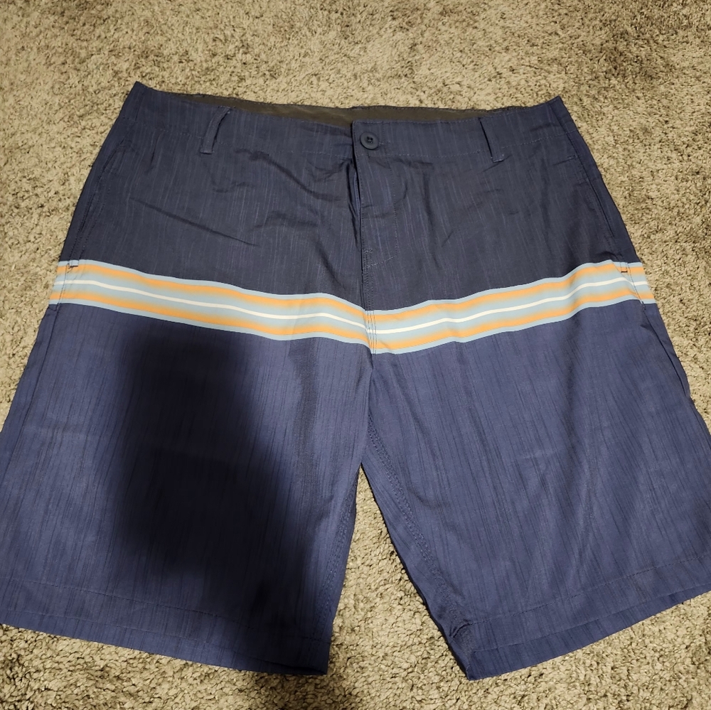 BOARD SHORTS